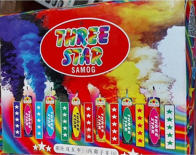 Color Smoke Bomb